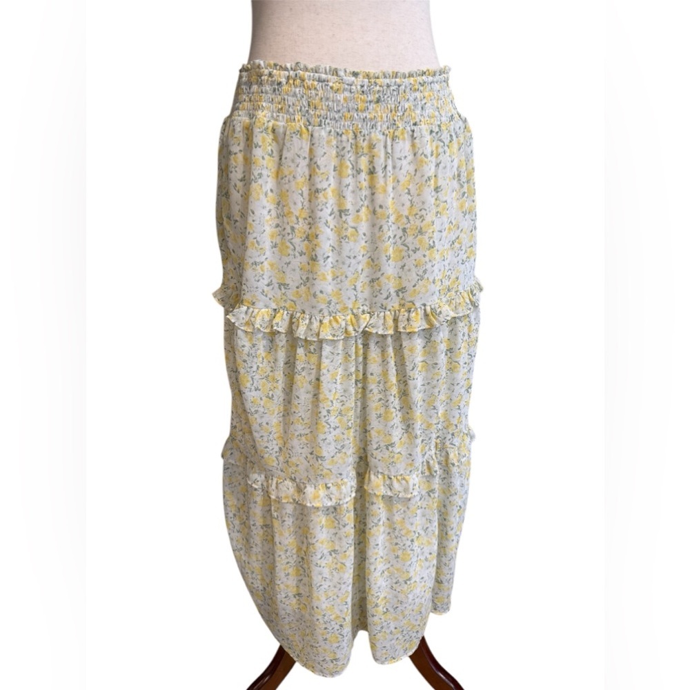 Dainty yellow floral elastic waist tiered maxi skirt size M preowned prairie